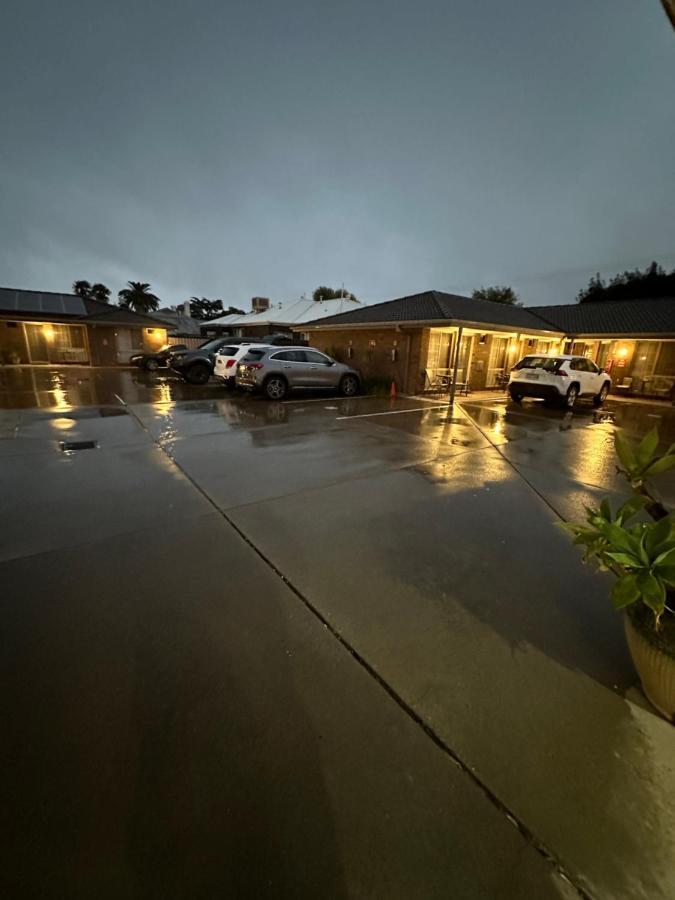 Pevensey Motor Lodge Ечука Екстер'єр фото